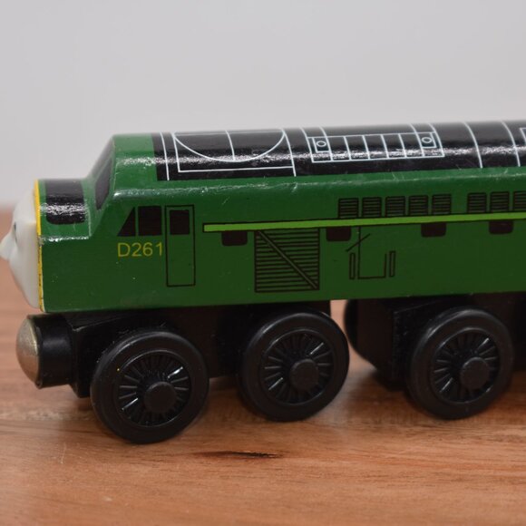 D261 The Diesel 1999 - Thomas & Friends Wooden Railway Trains Engine Magnetic - Picture 3 of 7